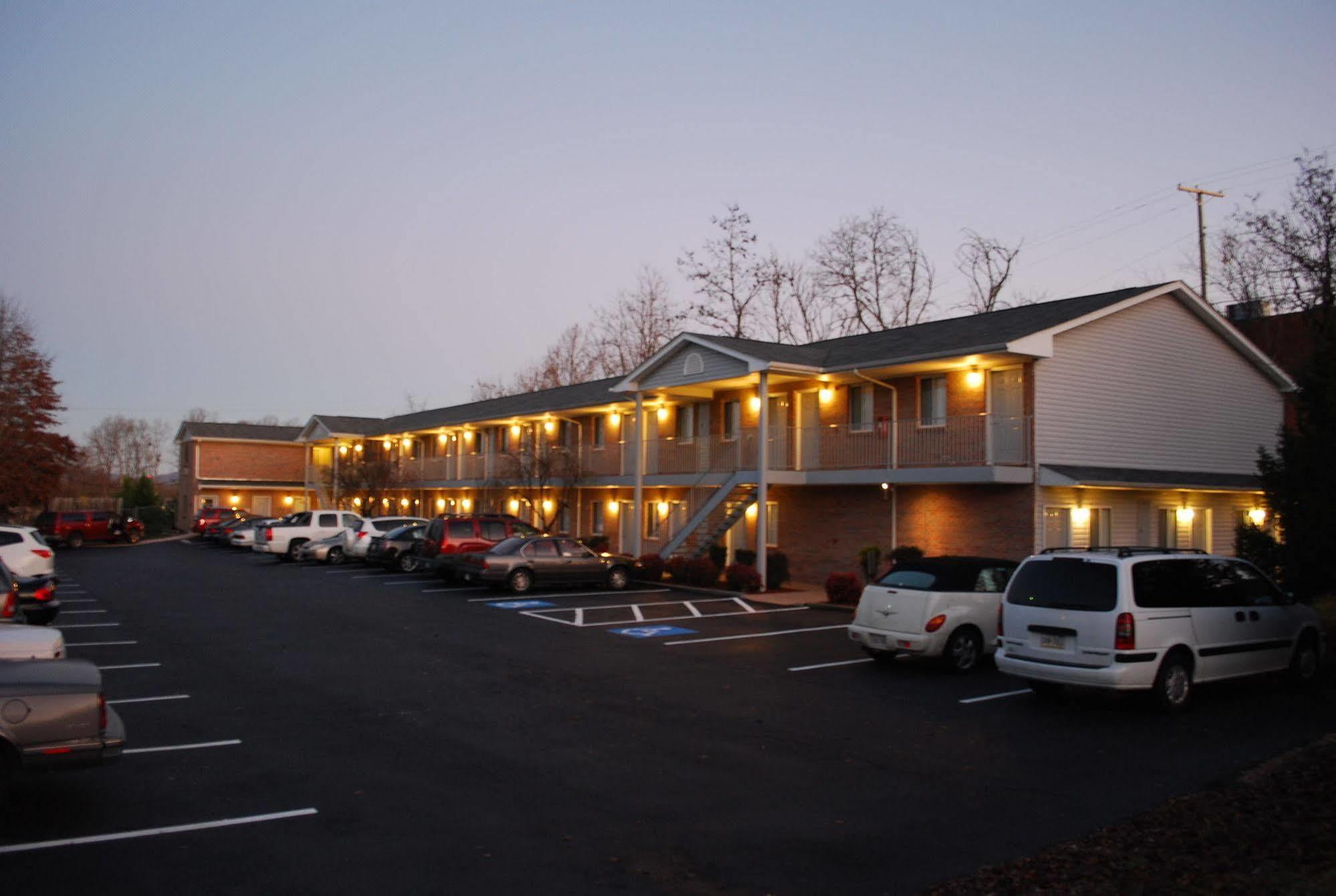 Affordable Corporate Suites Of Lynchburg Exterior photo